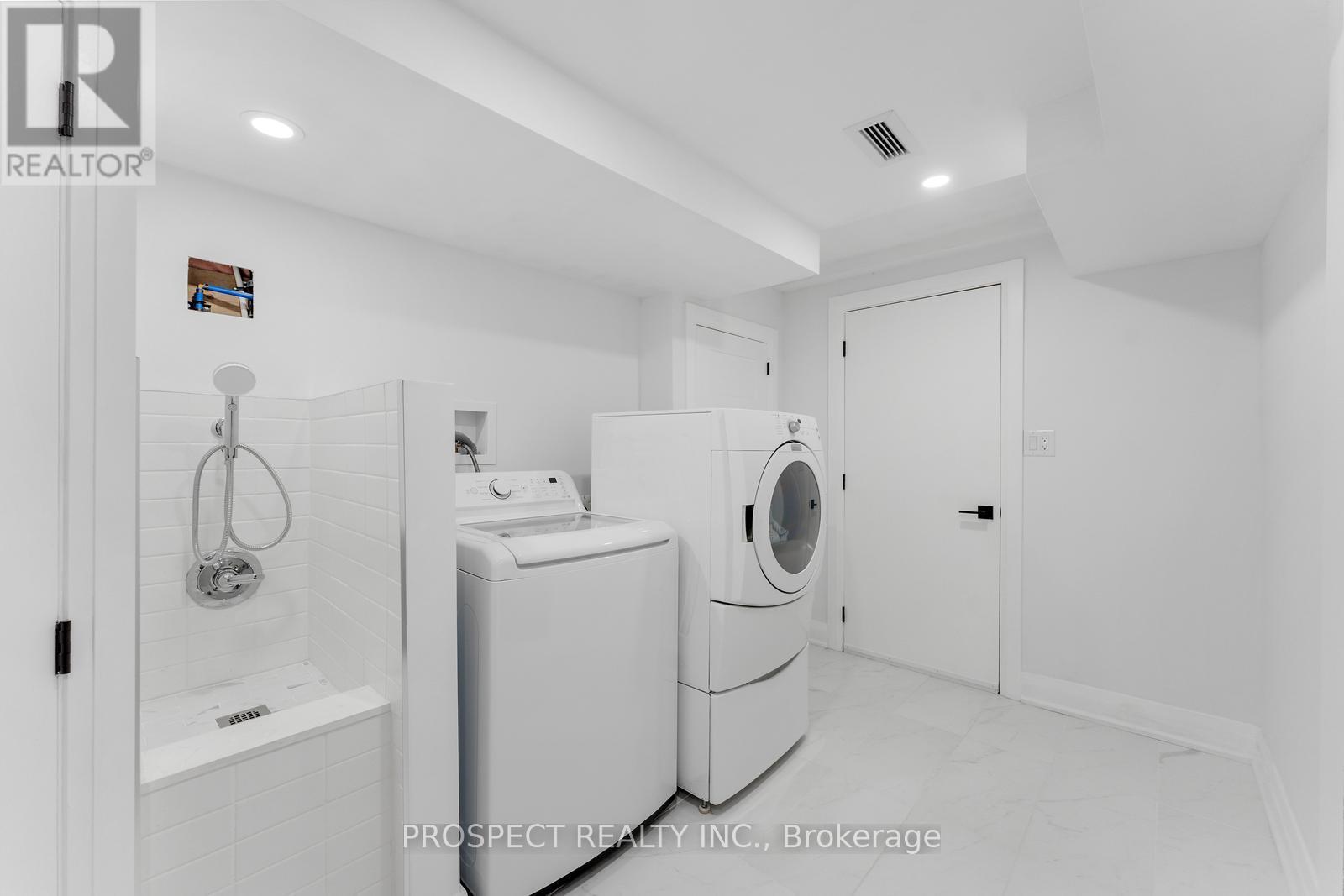 22 Worthview Drive, Vaughan, Ontario  L4H 0H9 - Photo 38 - N12469041