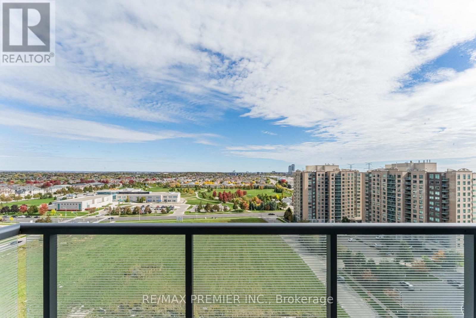 1401 - 55 Oneida Crescent, Richmond Hill, Ontario  L4B 4T9 - Photo 10 - N12469058