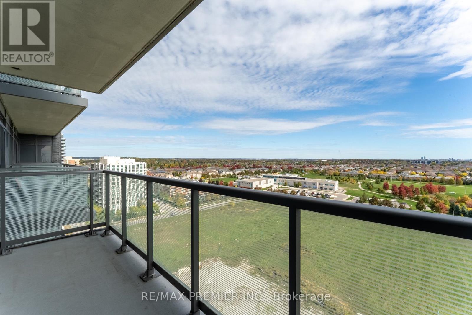 1401 - 55 Oneida Crescent, Richmond Hill, Ontario  L4B 4T9 - Photo 11 - N12469058
