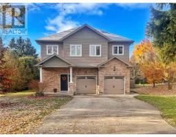 19 VICTORIA CRESCENT, Centre Wellington, Ontario