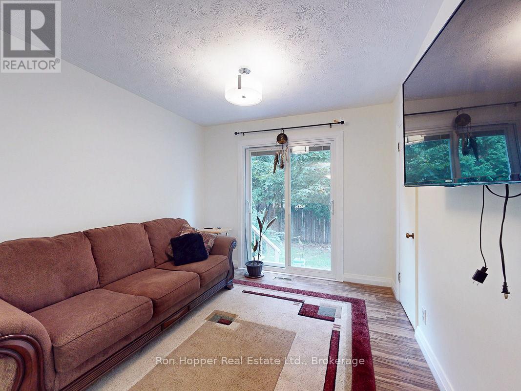 458 5th Avenue E, Owen Sound, Ontario  N4K 2R5 - Photo 32 - X12469084