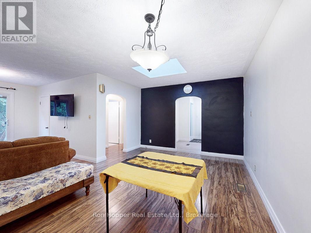 458 5th Avenue E, Owen Sound, Ontario  N4K 2R5 - Photo 35 - X12469084
