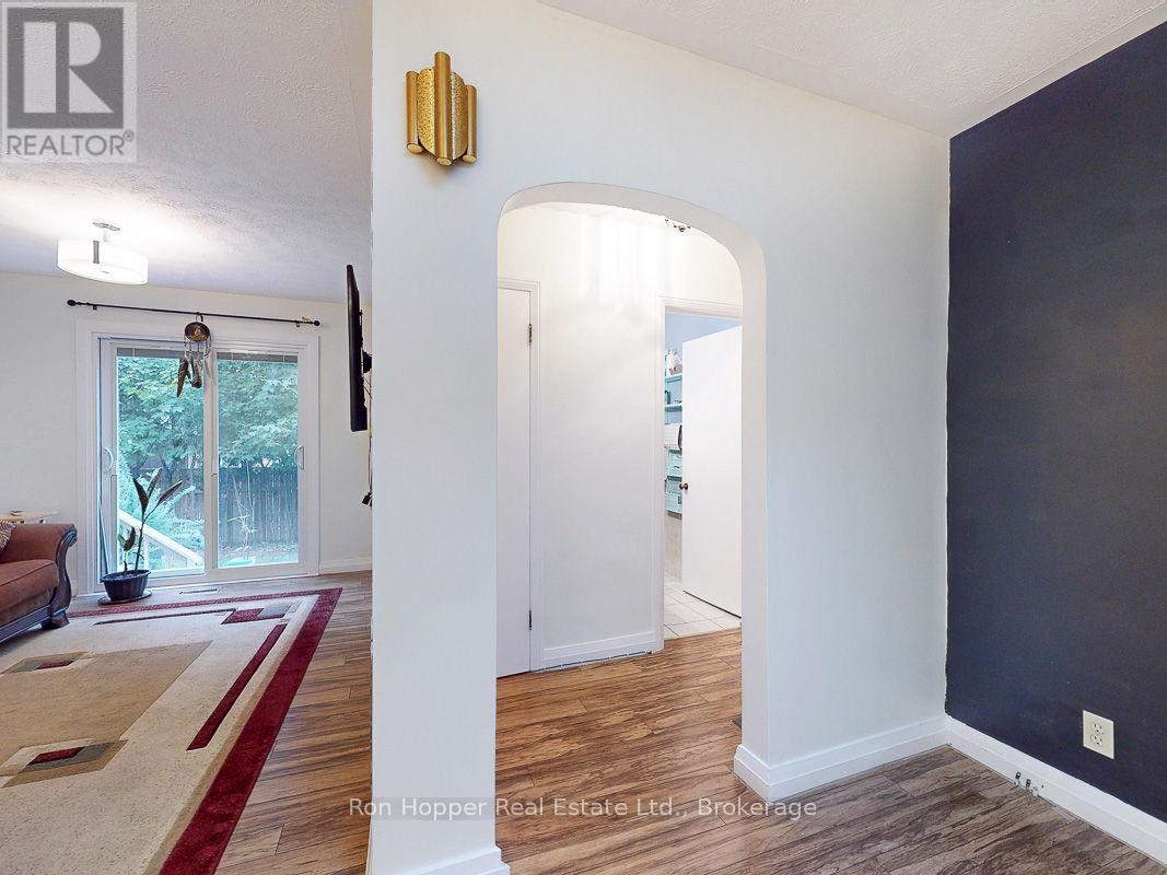 458 5th Avenue E, Owen Sound, Ontario  N4K 2R5 - Photo 36 - X12469084