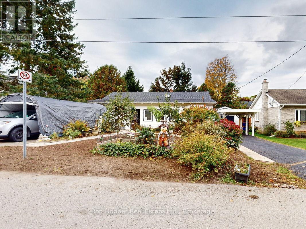 458 5th Avenue E, Owen Sound, Ontario  N4K 2R5 - Photo 4 - X12469084