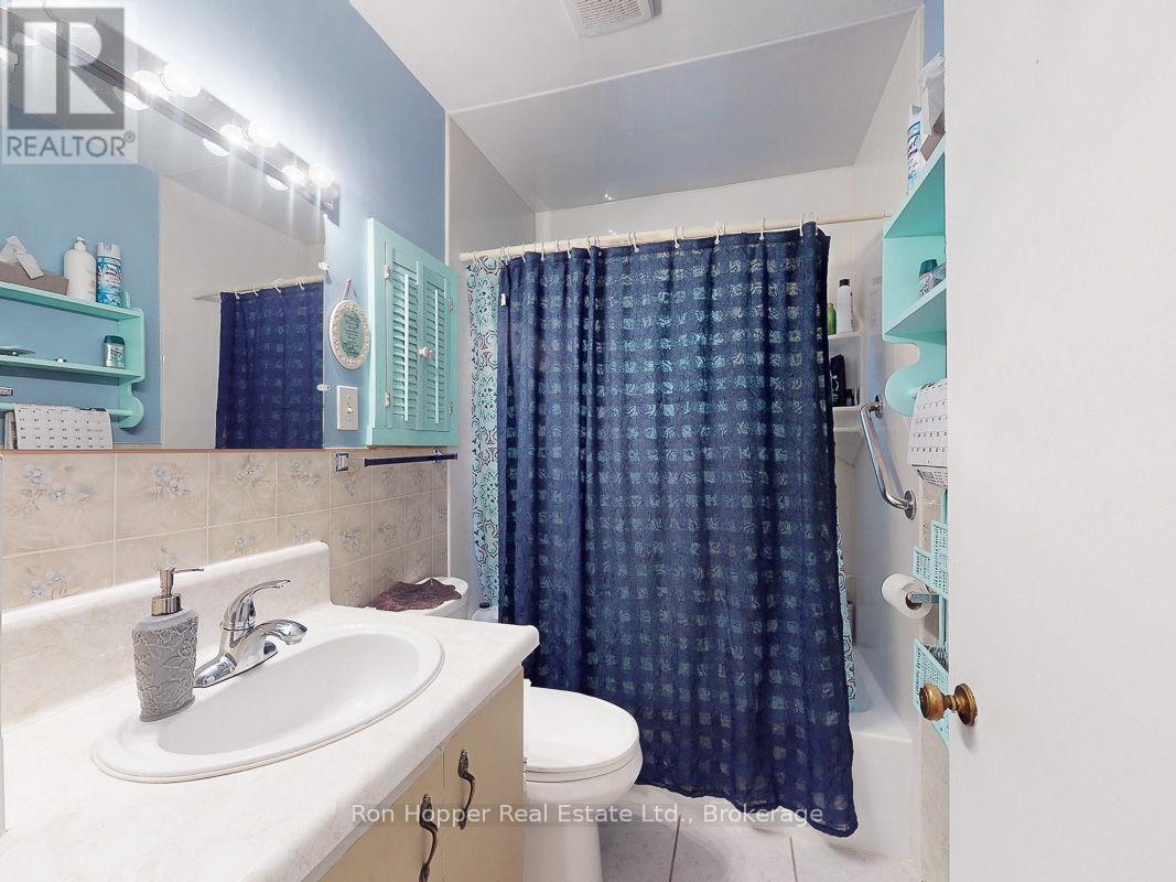 458 5th Avenue E, Owen Sound, Ontario  N4K 2R5 - Photo 41 - X12469084