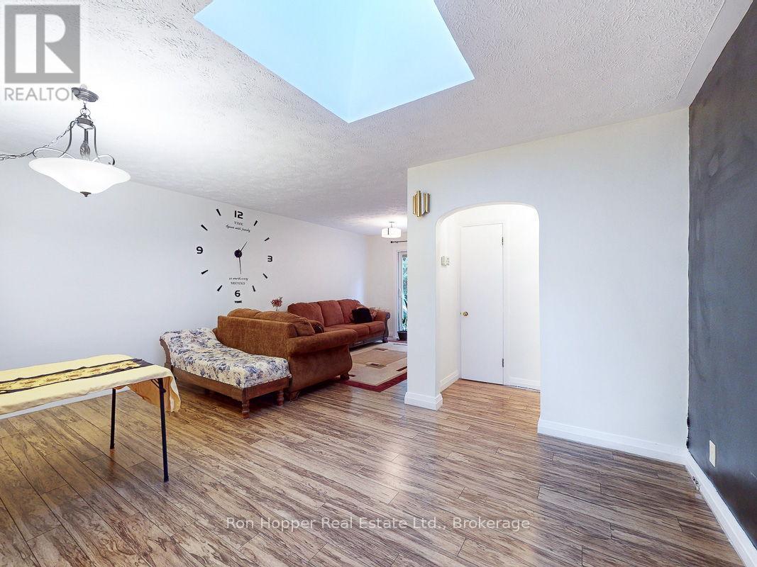 458 5th Avenue E, Owen Sound, Ontario  N4K 2R5 - Photo 43 - X12469084