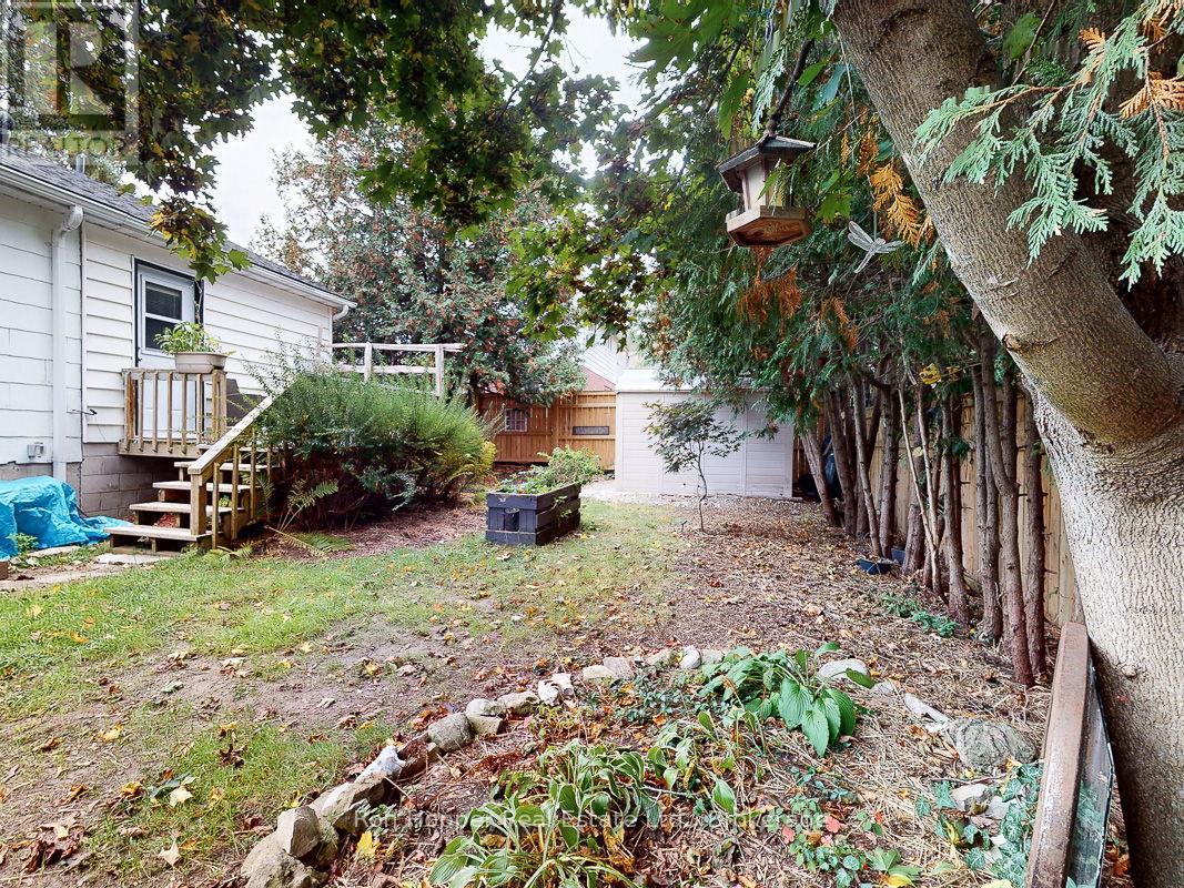 458 5th Avenue E, Owen Sound, Ontario  N4K 2R5 - Photo 8 - X12469084