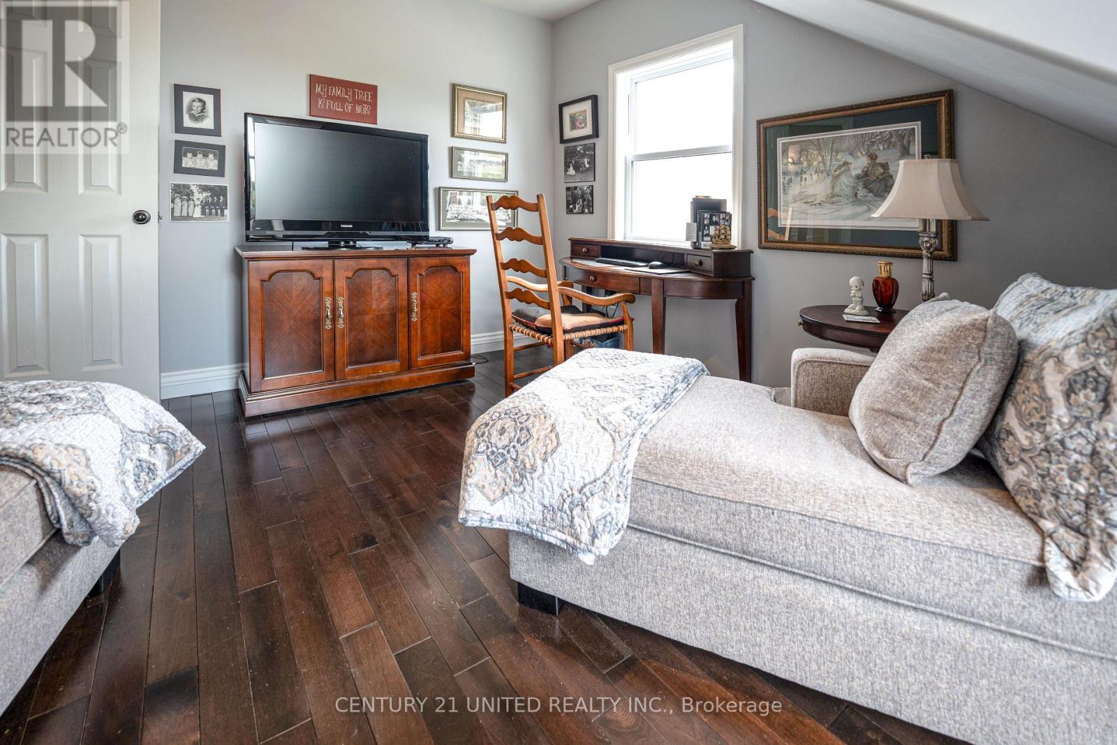 1 Wallace Street, Peterborough, Ontario K9H 1A8 - Photo 15 - X12469123