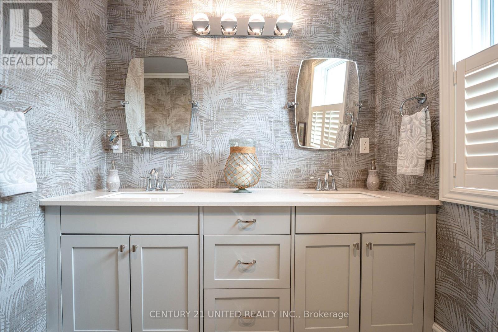 1 Wallace Street, Peterborough, Ontario K9H 1A8 - Photo 17 - X12469123