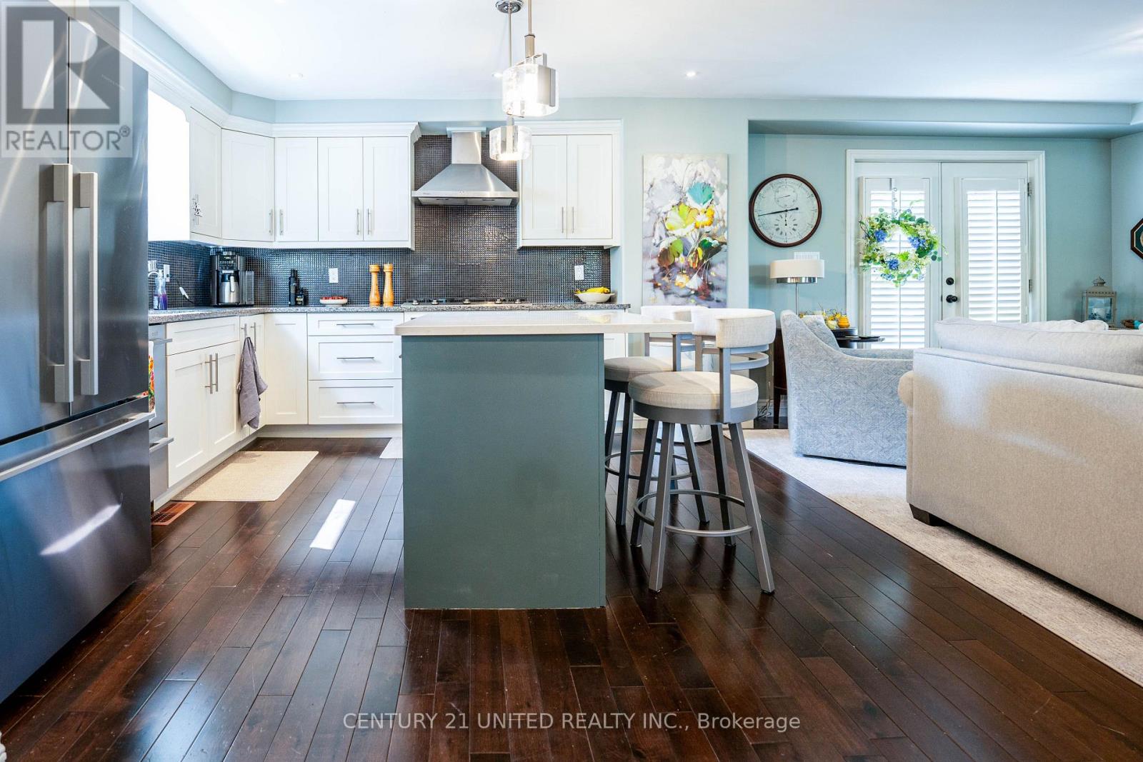 1 Wallace Street, Peterborough, Ontario K9H 1A8 - Photo 3 - X12469123