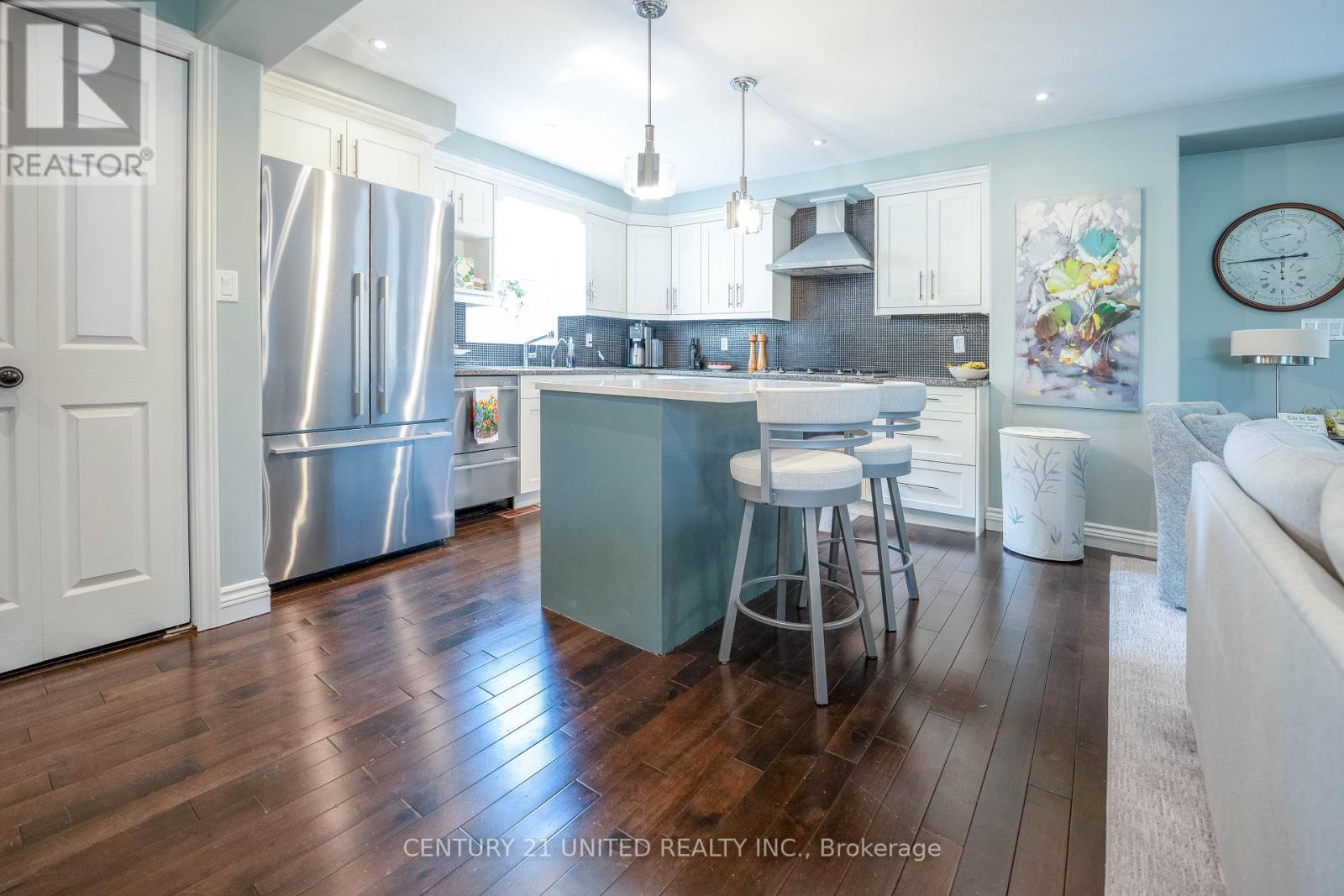 1 Wallace Street, Peterborough, Ontario K9H 1A8 - Photo 4 - X12469123