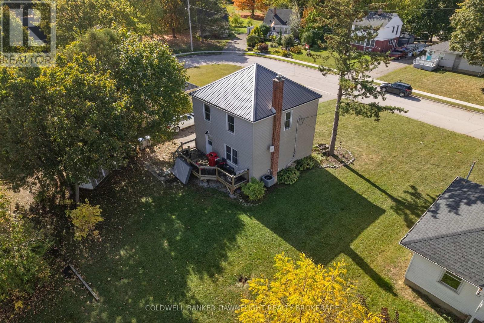 106 Kensington Crescent, South Huron, Ontario  N0M 1Y0 - Photo 3 - X12469100