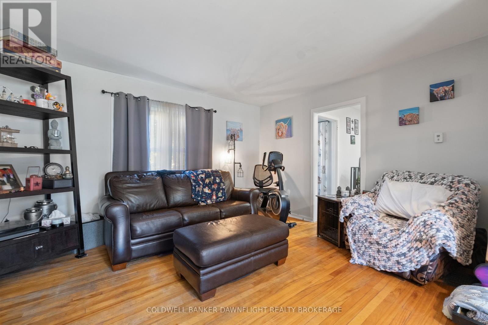 106 Kensington Crescent, South Huron, Ontario  N0M 1Y0 - Photo 5 - X12469100