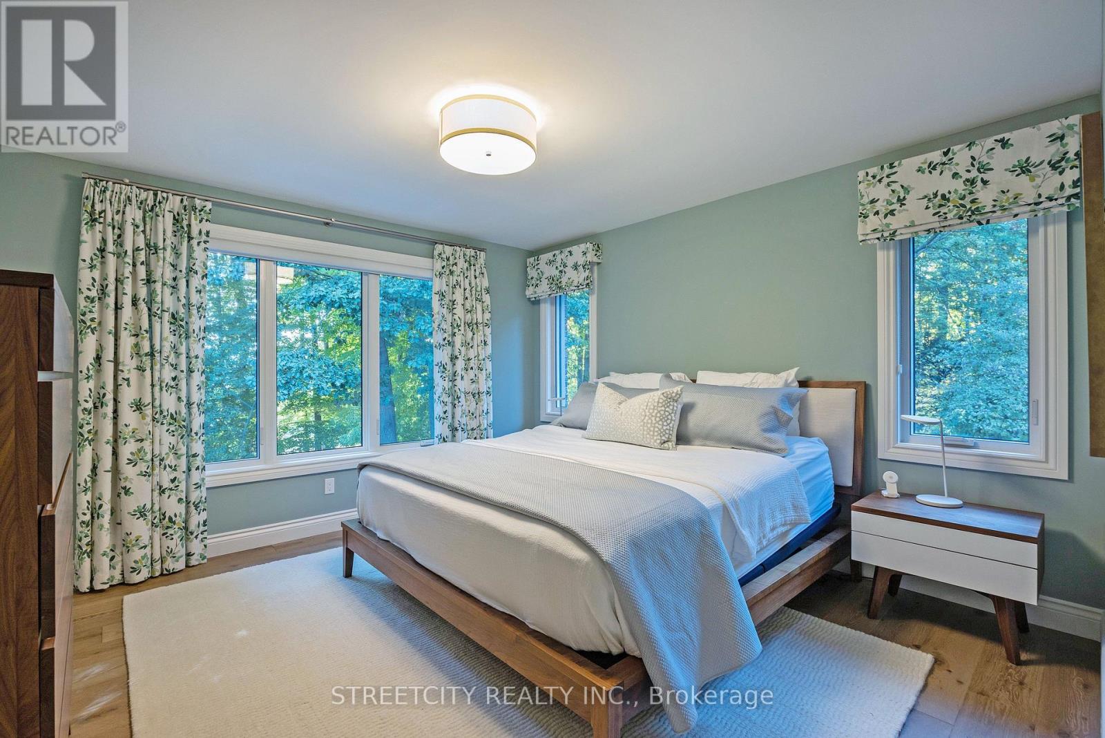 46 Foxborough Grove, London South, Ontario  N6K 4A8 - Photo 23 - X12469116