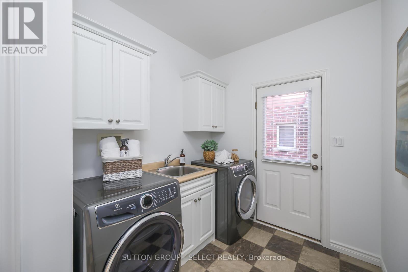 270 East Rivertrace Walk, London North, Ontario  N6G 5J7 - Photo 24 - X12469121