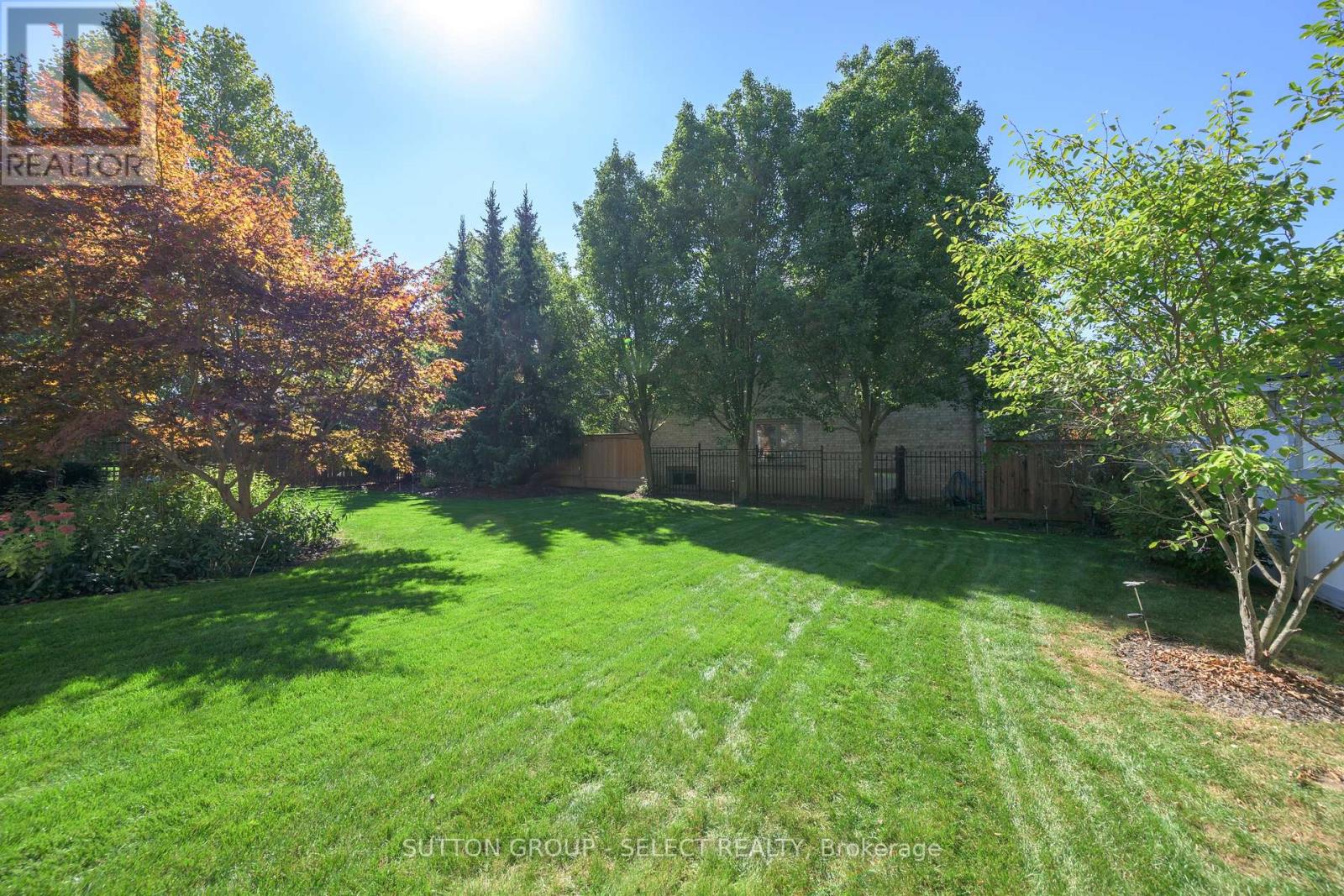 270 East Rivertrace Walk, London North, Ontario  N6G 5J7 - Photo 42 - X12469121