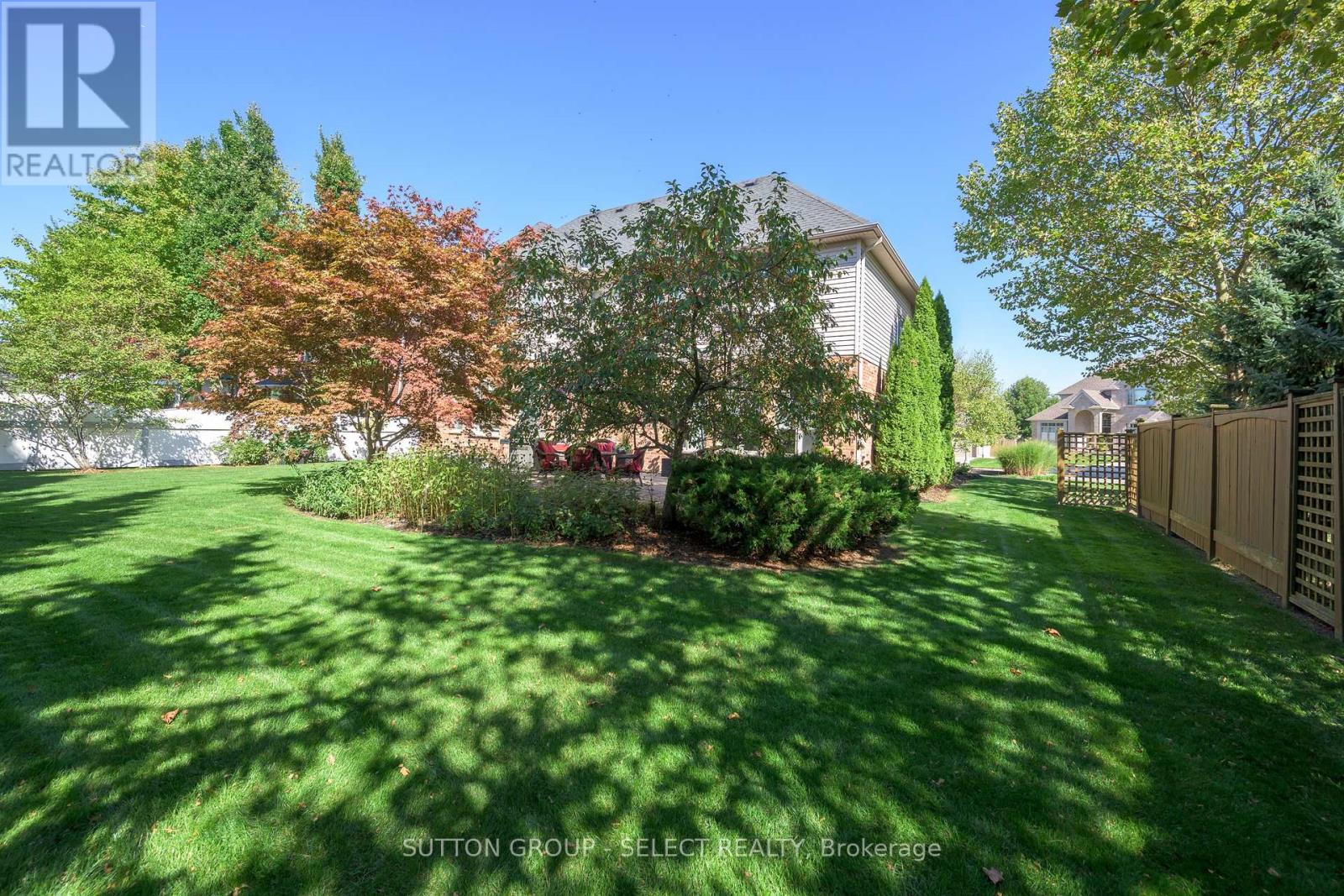 270 East Rivertrace Walk, London North, Ontario  N6G 5J7 - Photo 43 - X12469121