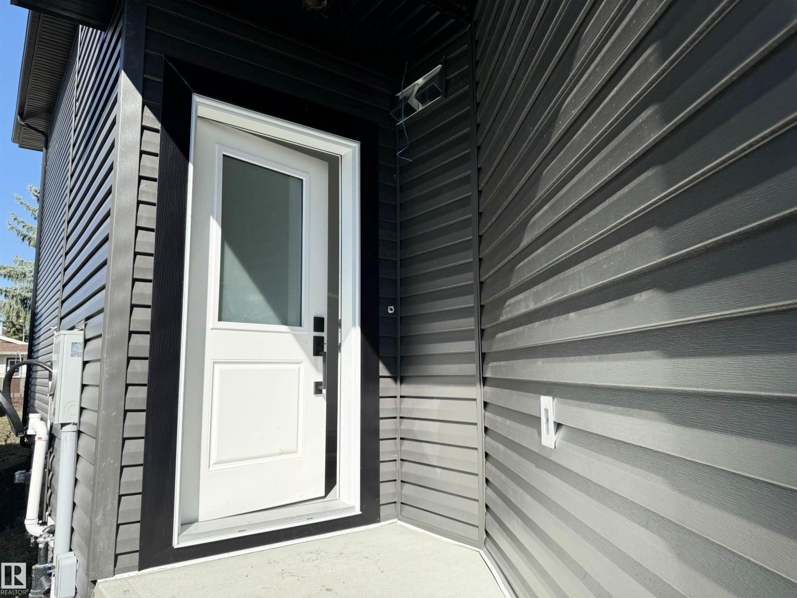 1312 35 St Nw, Edmonton, Alberta  T6L 3E8 - Photo 4 - E4462554