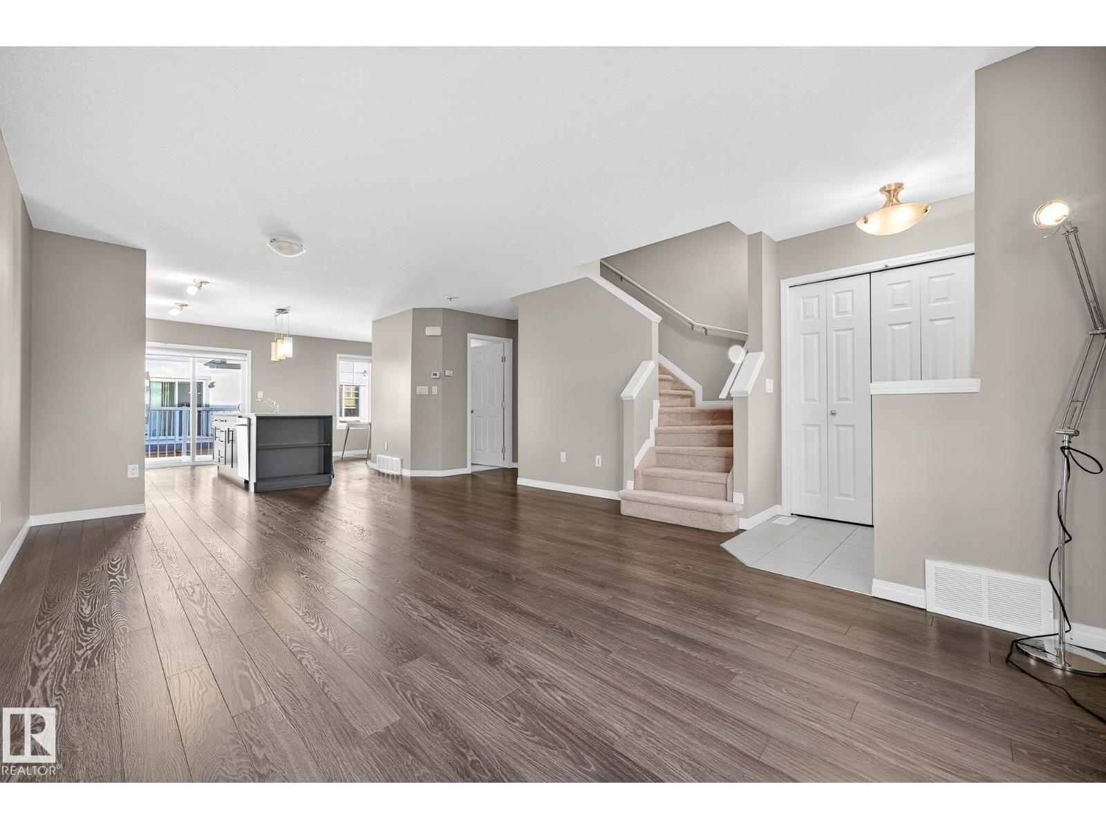 #49 4850 Terwillegar Cm Nw, Edmonton, Alberta  T6R 0T6 - Photo 9 - E4462557