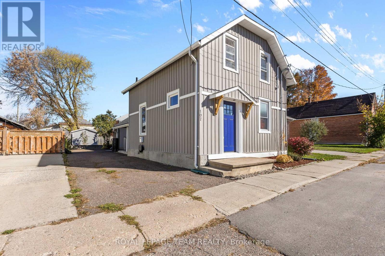 107 Queen Street N, Renfrew, Ontario  K7V 2A4 - Photo 2 - X12469089