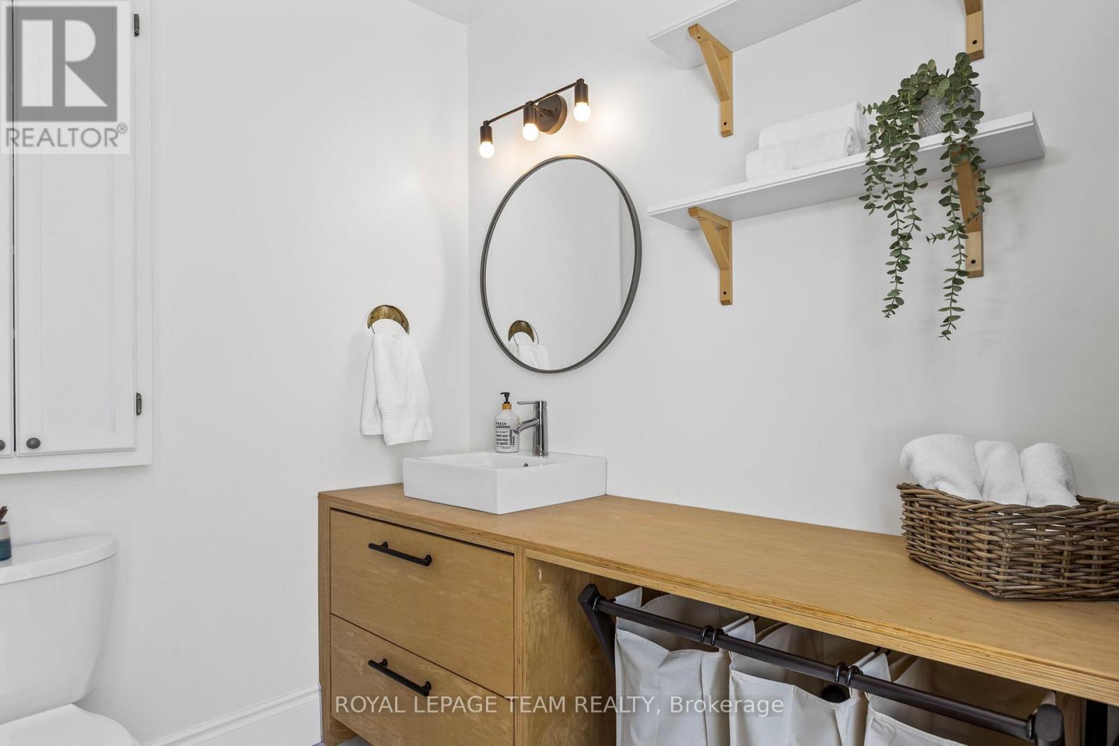 107 Queen Street N, Renfrew, Ontario  K7V 2A4 - Photo 27 - X12469089