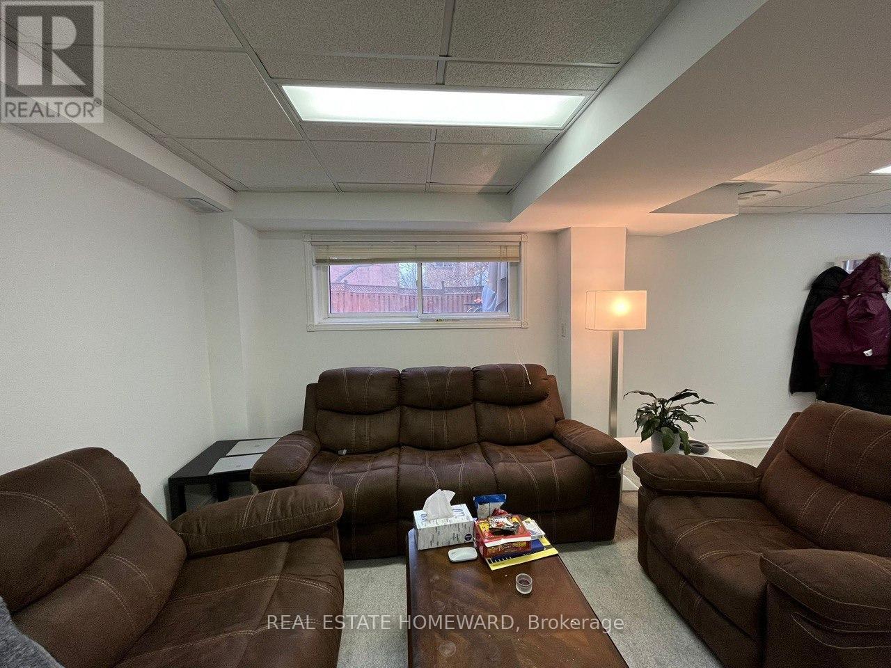 Walk Up - 82 Rush Road, Aurora, Ontario  L4G 7G5 - Photo 6 - N12463036