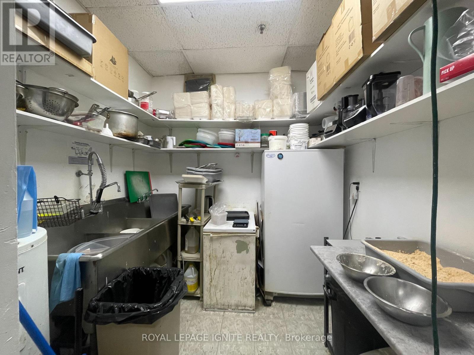 3 - 17 Queen Street, Mississauga, Ontario  L5N 6A1 - Photo 6 - W12468924