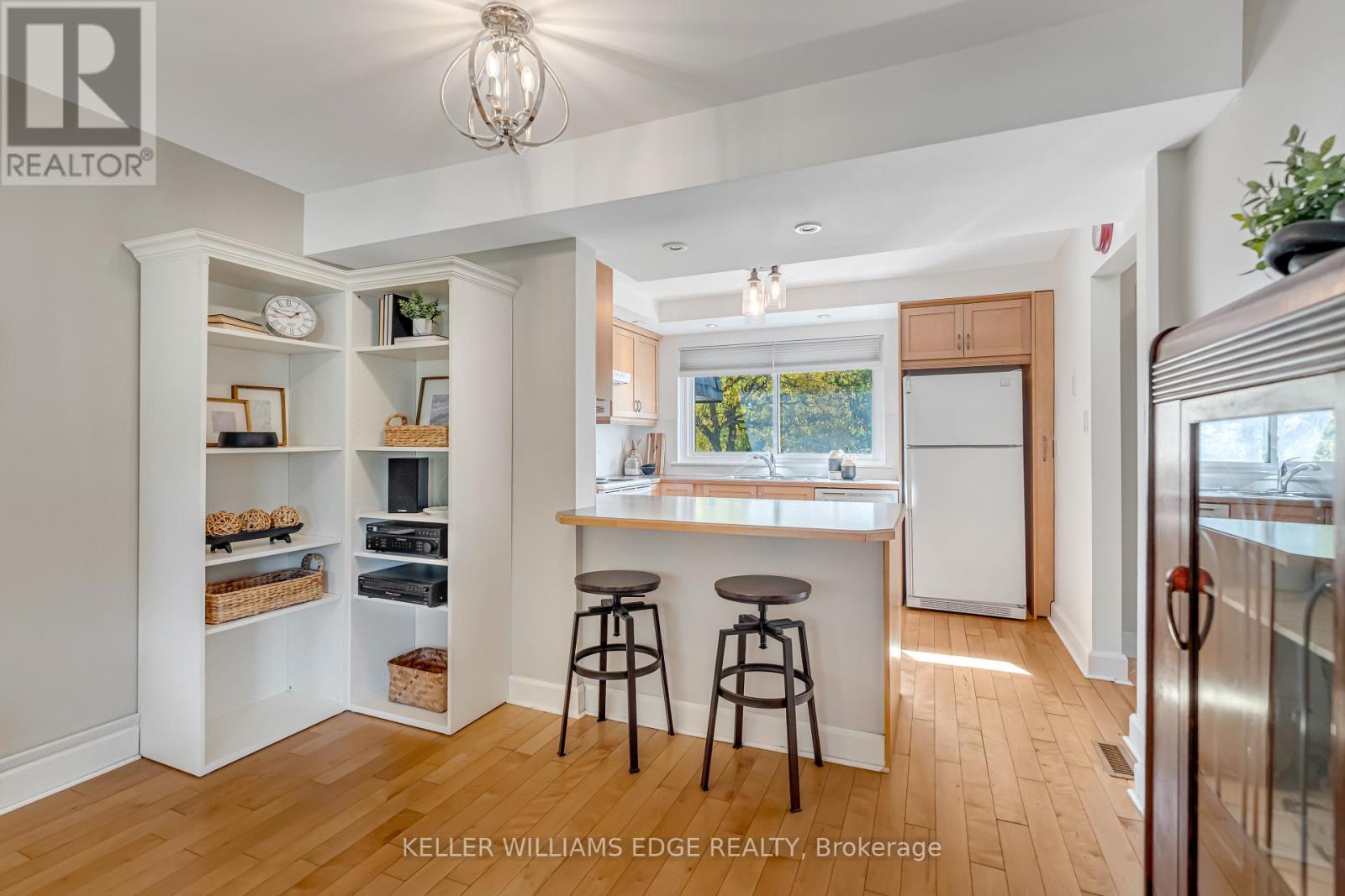 1191 Eighth Line, Oakville, Ontario  L6H 2H2 - Photo 13 - W12468925