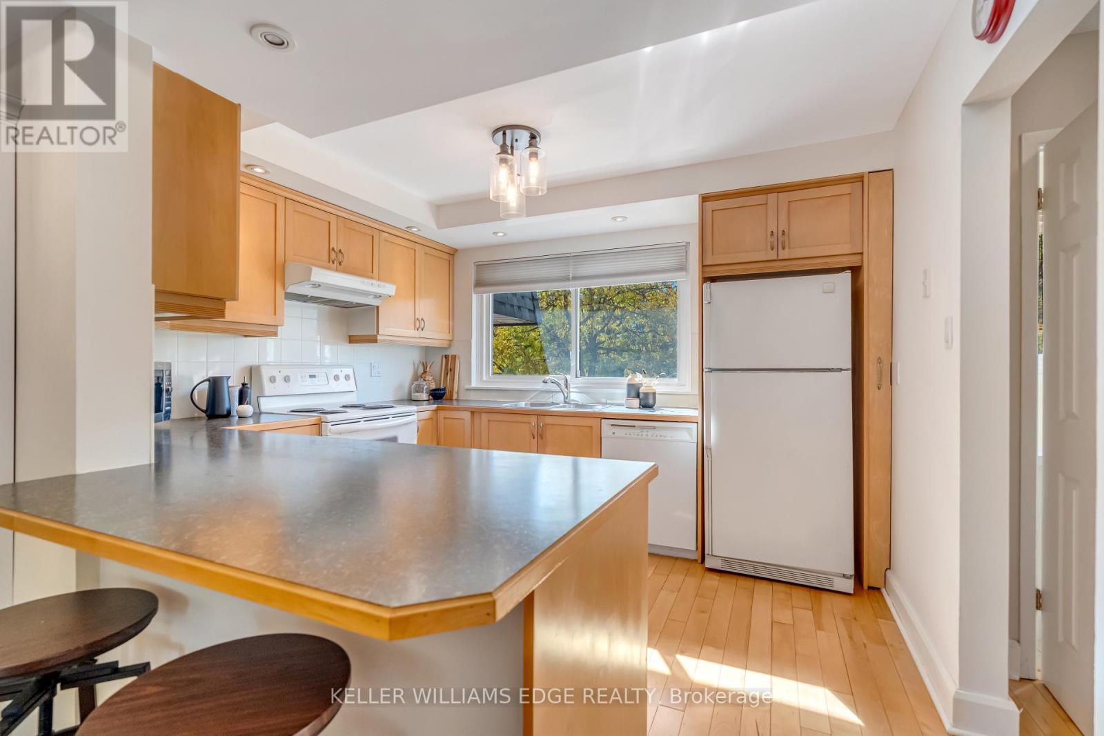 1191 Eighth Line, Oakville, Ontario  L6H 2H2 - Photo 14 - W12468925