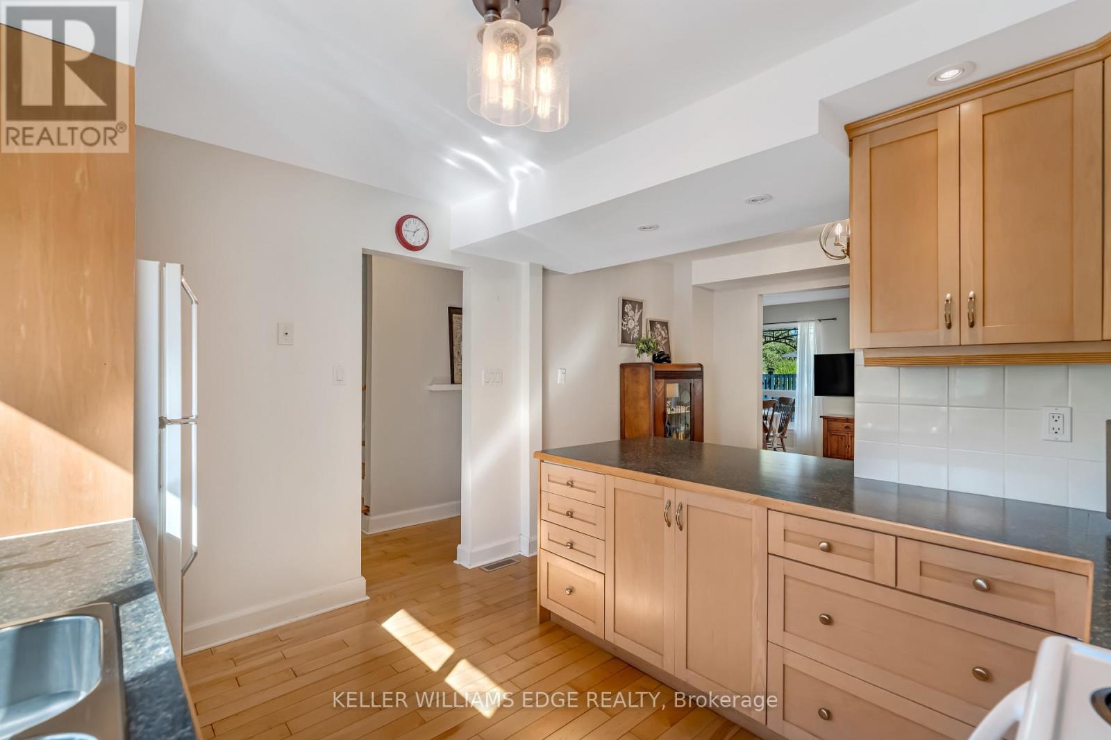 1191 Eighth Line, Oakville, Ontario  L6H 2H2 - Photo 16 - W12468925