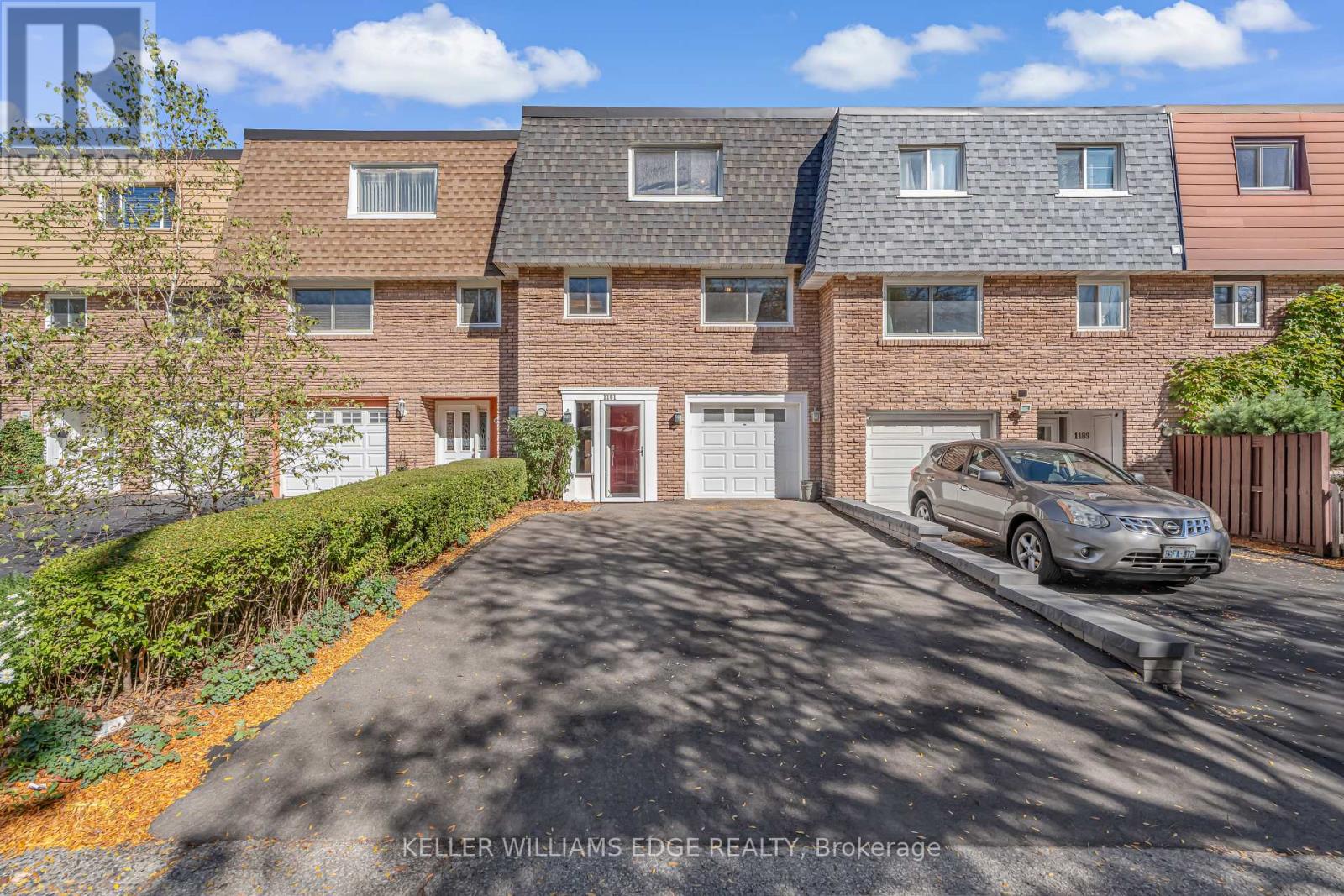 1191 Eighth Line, Oakville, Ontario  L6H 2H2 - Photo 3 - W12468925