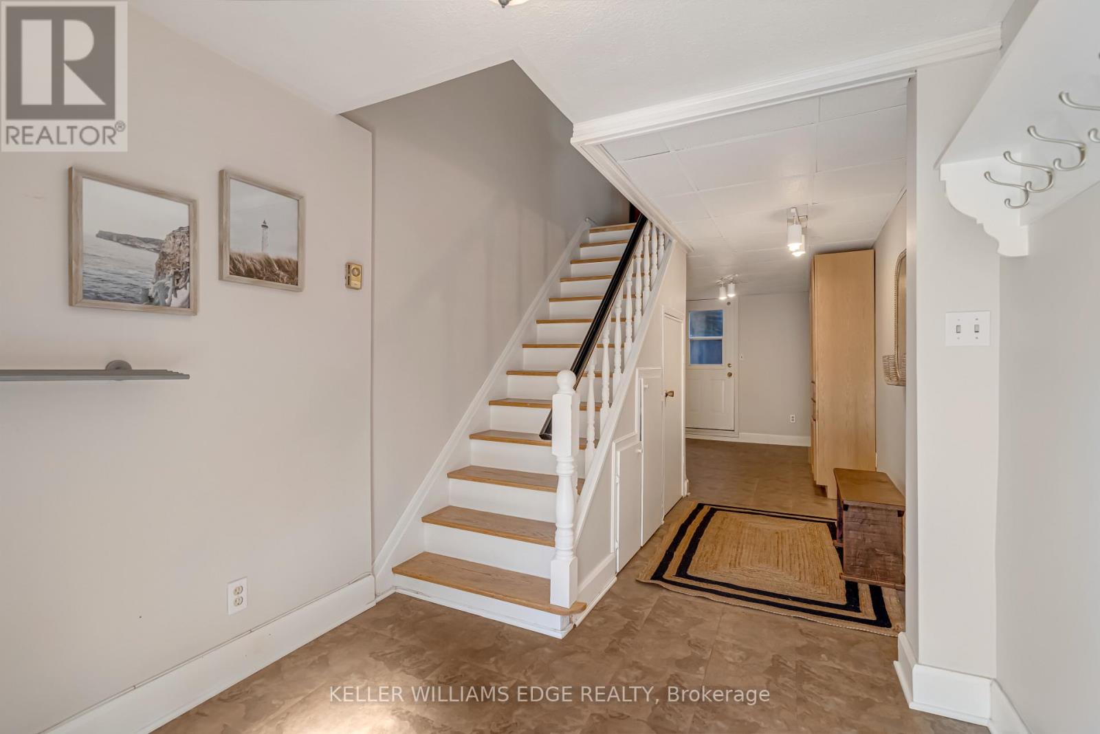 1191 Eighth Line, Oakville, Ontario  L6H 2H2 - Photo 5 - W12468925