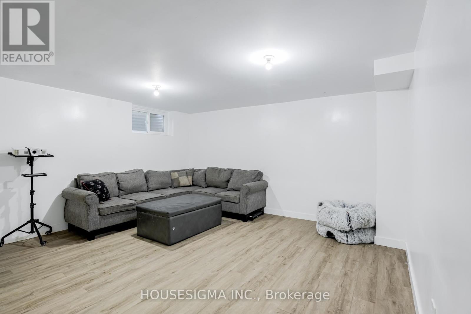 61 - 31 Parkview Drive, Orangeville, Ontario  L9W 4J1 - Photo 15 - W12468928