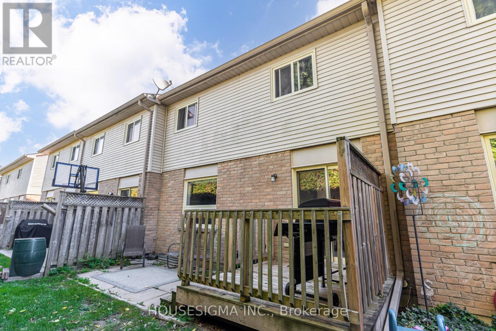 61 - 31 Parkview Drive, Orangeville, Ontario  L9W 4J1 - Photo 21 - W12468928