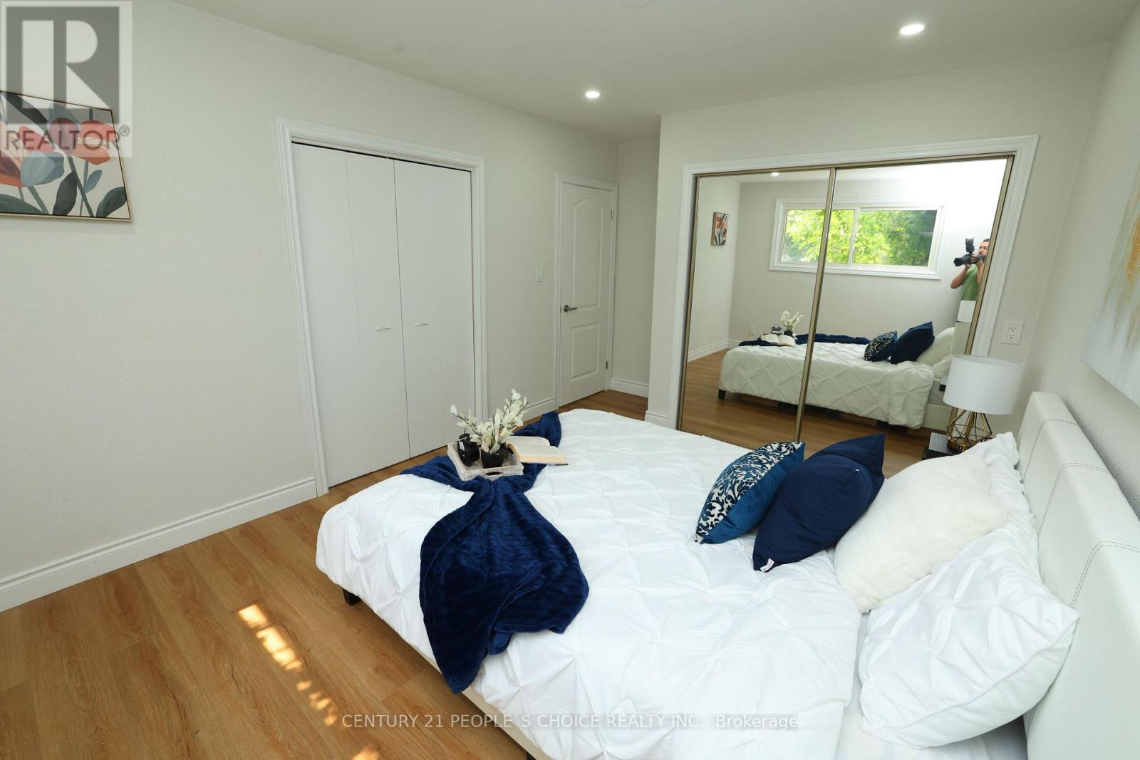 608 Thornwood Avenue, Burlington, Ontario  L7N 3B8 - Photo 16 - W12468929