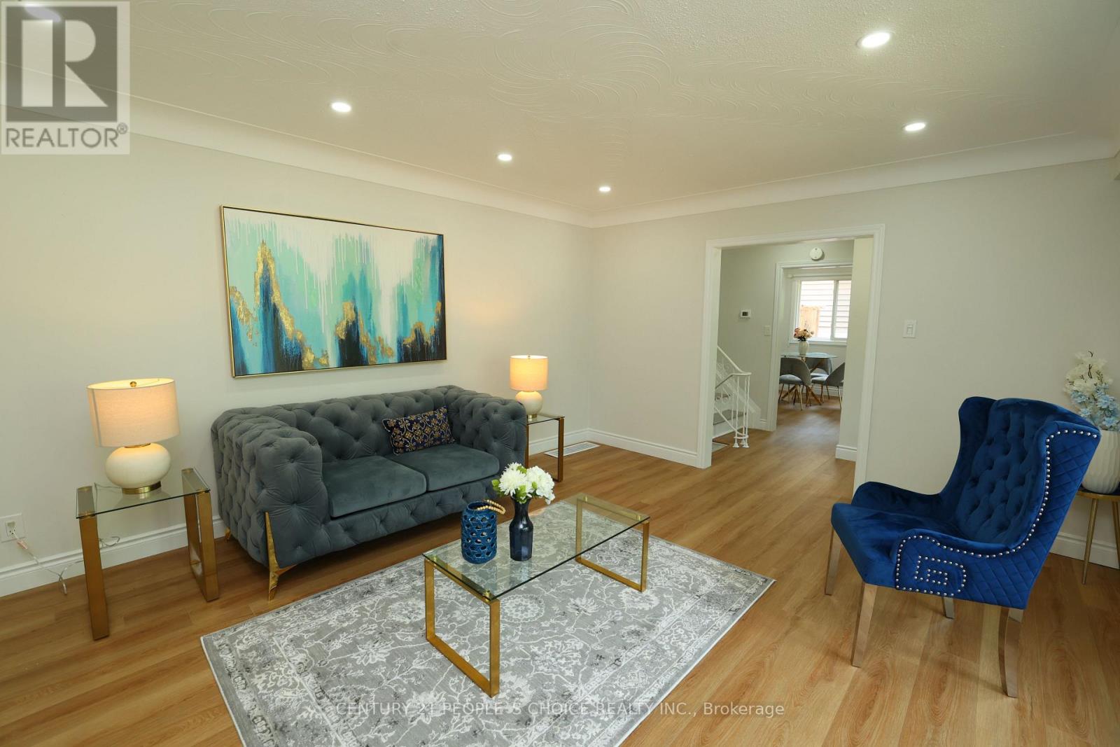 608 Thornwood Avenue, Burlington, Ontario  L7N 3B8 - Photo 7 - W12468929