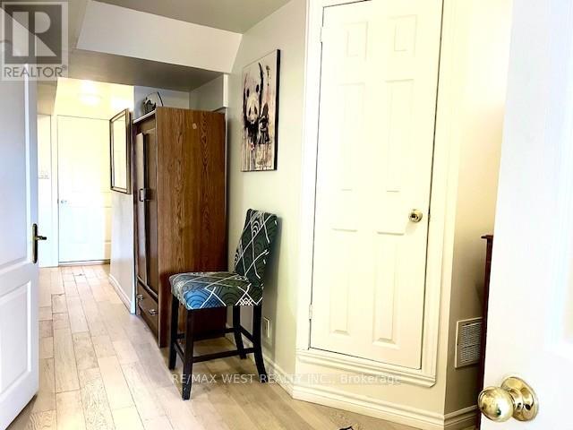 Lower - 328 Caledonia Road, Toronto, Ontario  M6E 4T6 - Photo 2 - W12468968