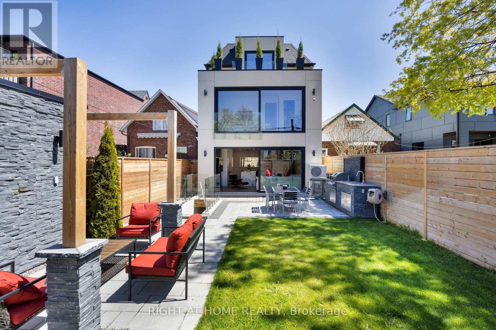 40 Sixth Street, Toronto, Ontario  M8V 3A2 - Photo 2 - W12468989
