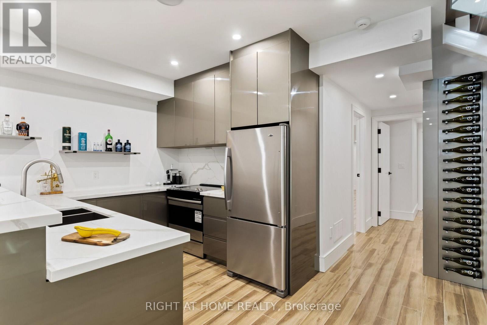 40 Sixth Street, Toronto, Ontario  M8V 3A2 - Photo 36 - W12468989