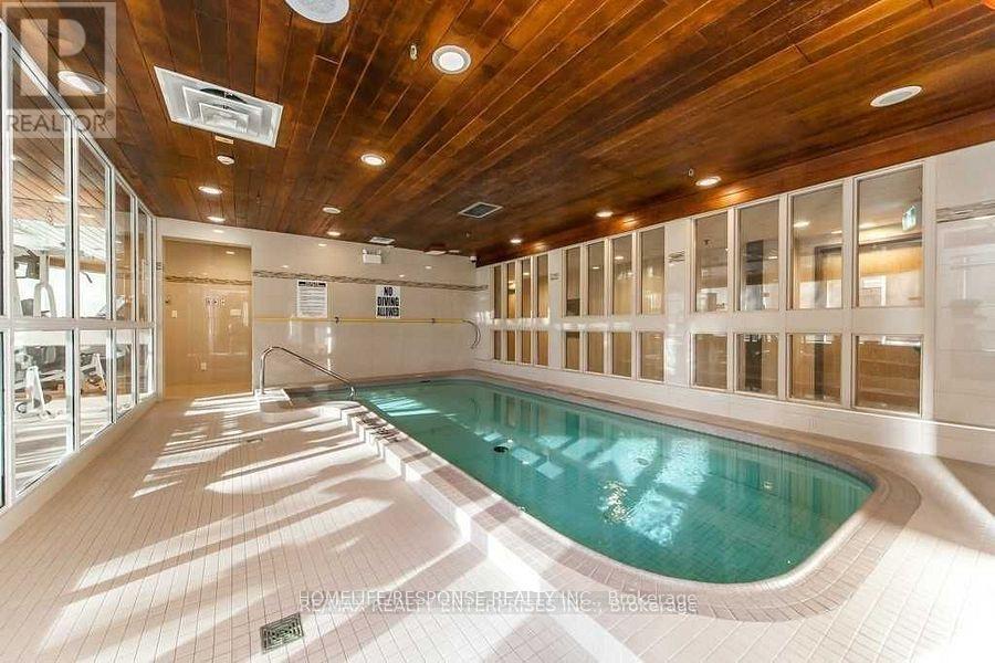 621 - 1001 Cedarglen Gate, Mississauga, Ontario  L5C 4R2 - Photo 14 - W12469016