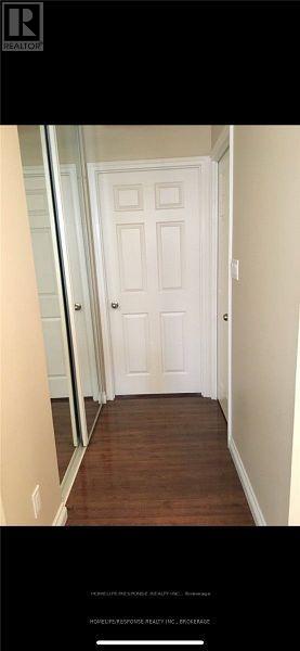 621 - 1001 Cedarglen Gate, Mississauga, Ontario  L5C 4R2 - Photo 5 - W12469016