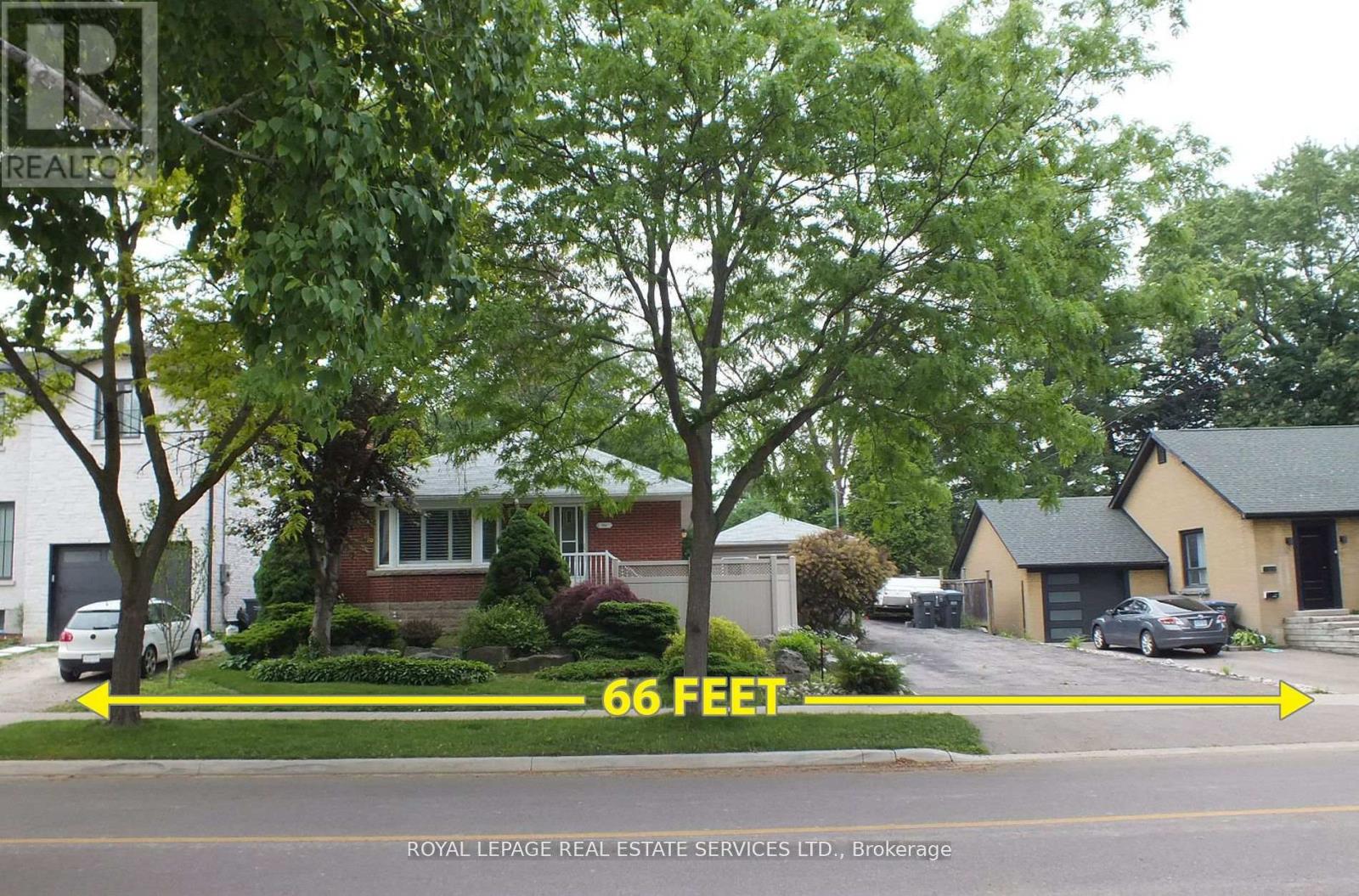 1361 Kenmuir Avenue, Mississauga, Ontario  L5G 4B3 - Photo 3 - W12293180