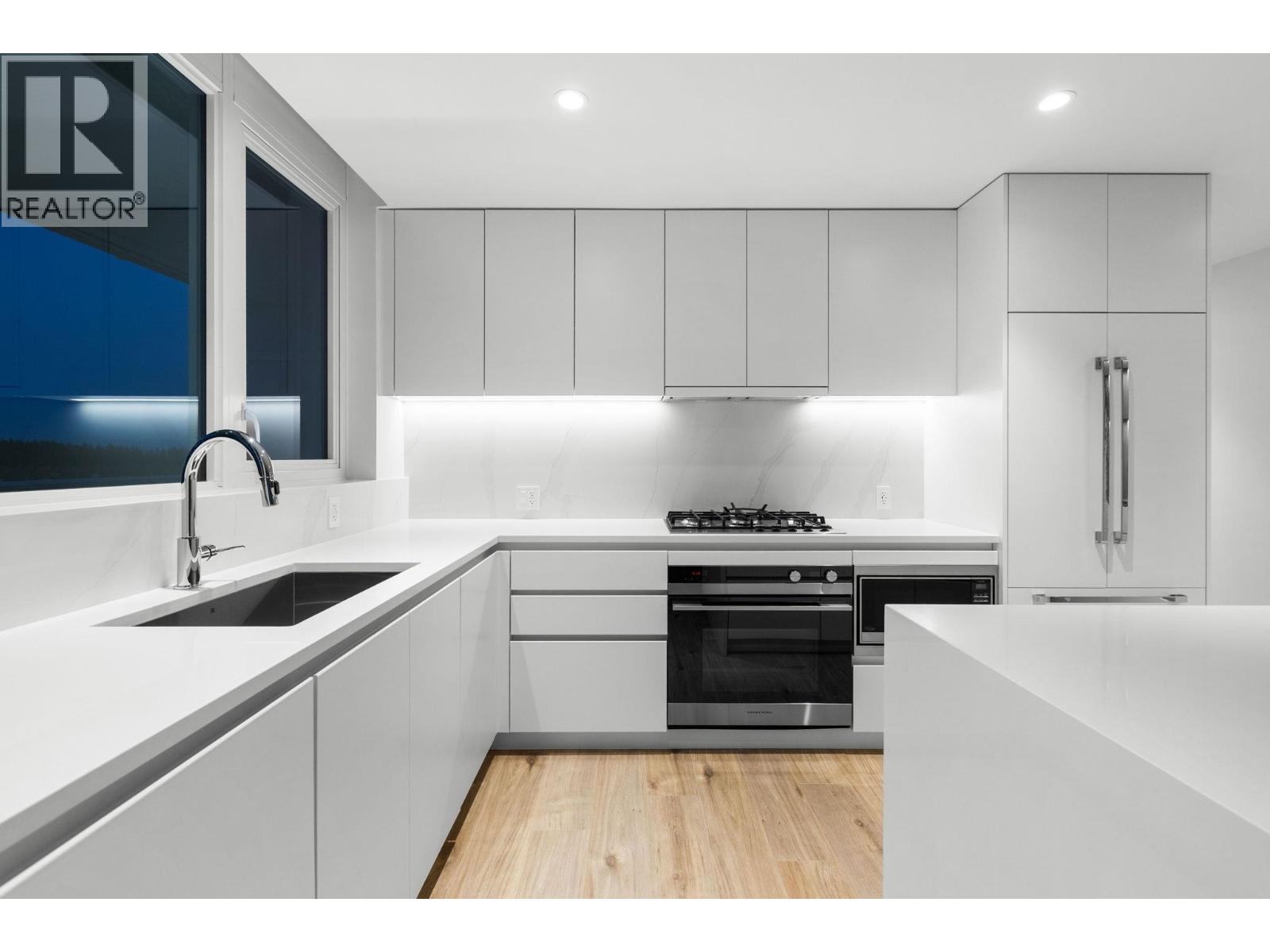 1502 720 Farrow Street, Coquitlam, British Columbia  V3J 0P3 - Photo 10 - R3059573