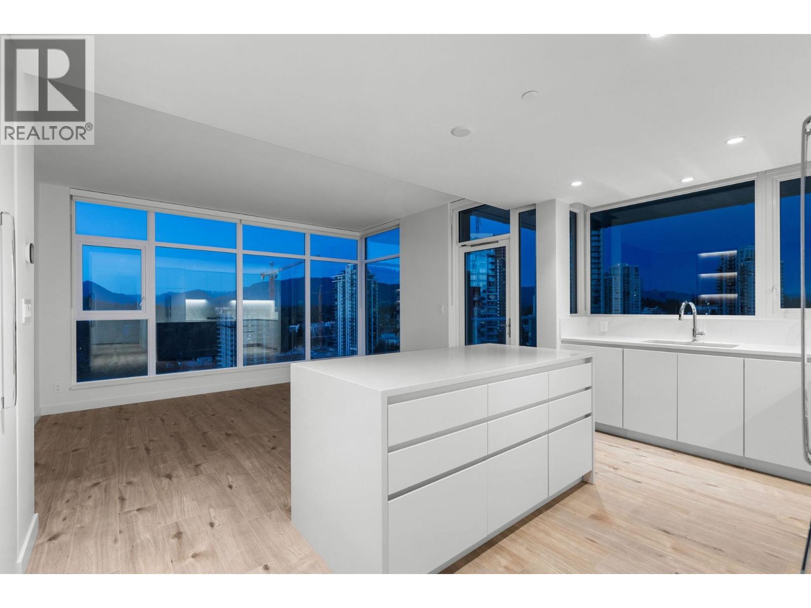 1502 720 Farrow Street, Coquitlam, British Columbia  V3J 0P3 - Photo 6 - R3059573