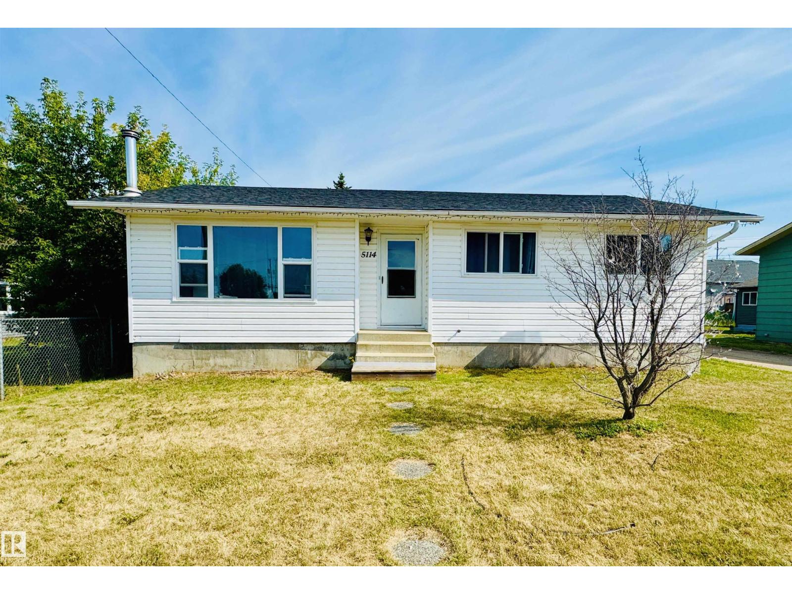 5114 52 AV, St. Paul Town, Alberta