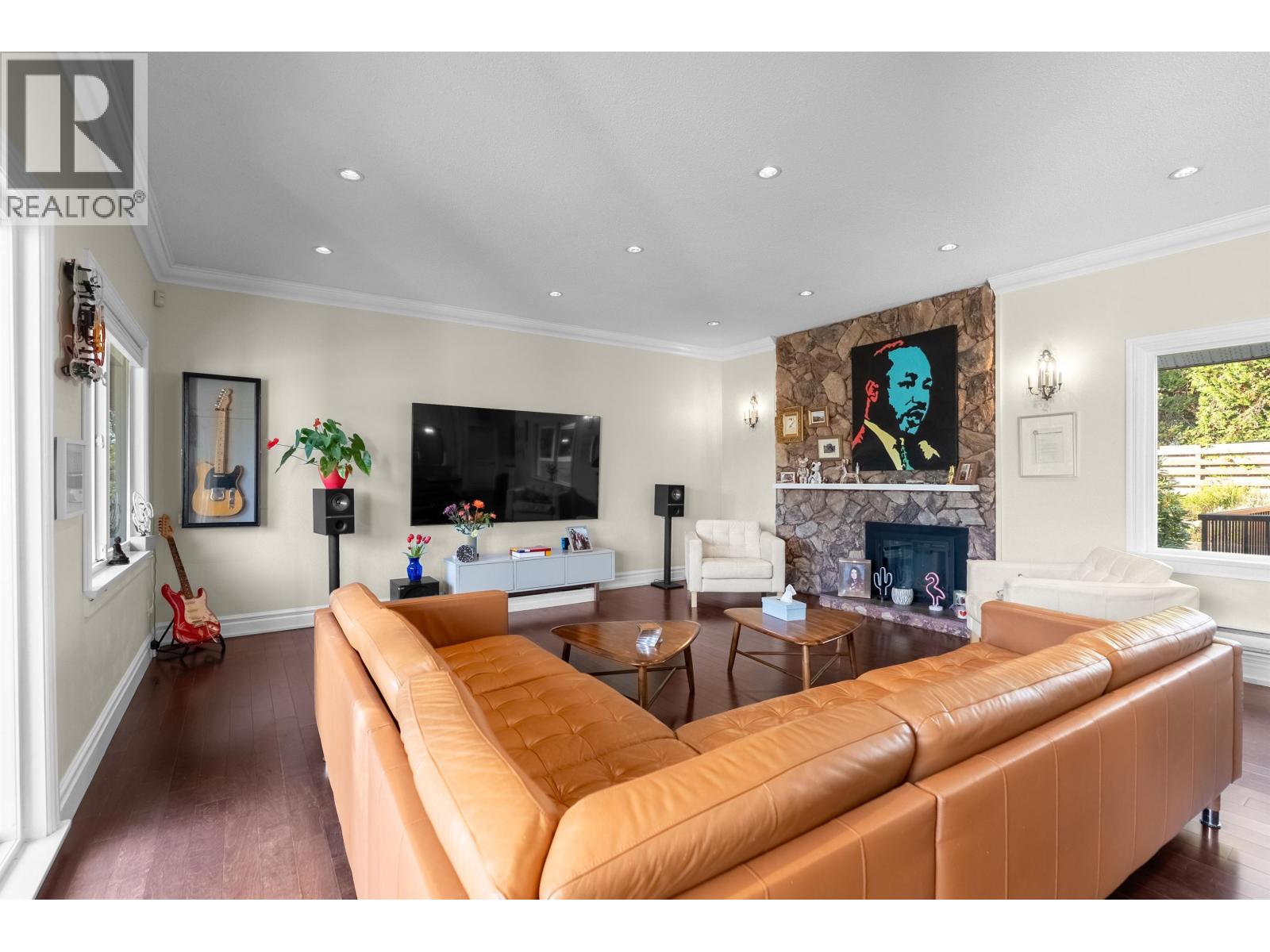 324 E 24th Street, North Vancouver, British Columbia  V7L 3E8 - Photo 12 - R3059574