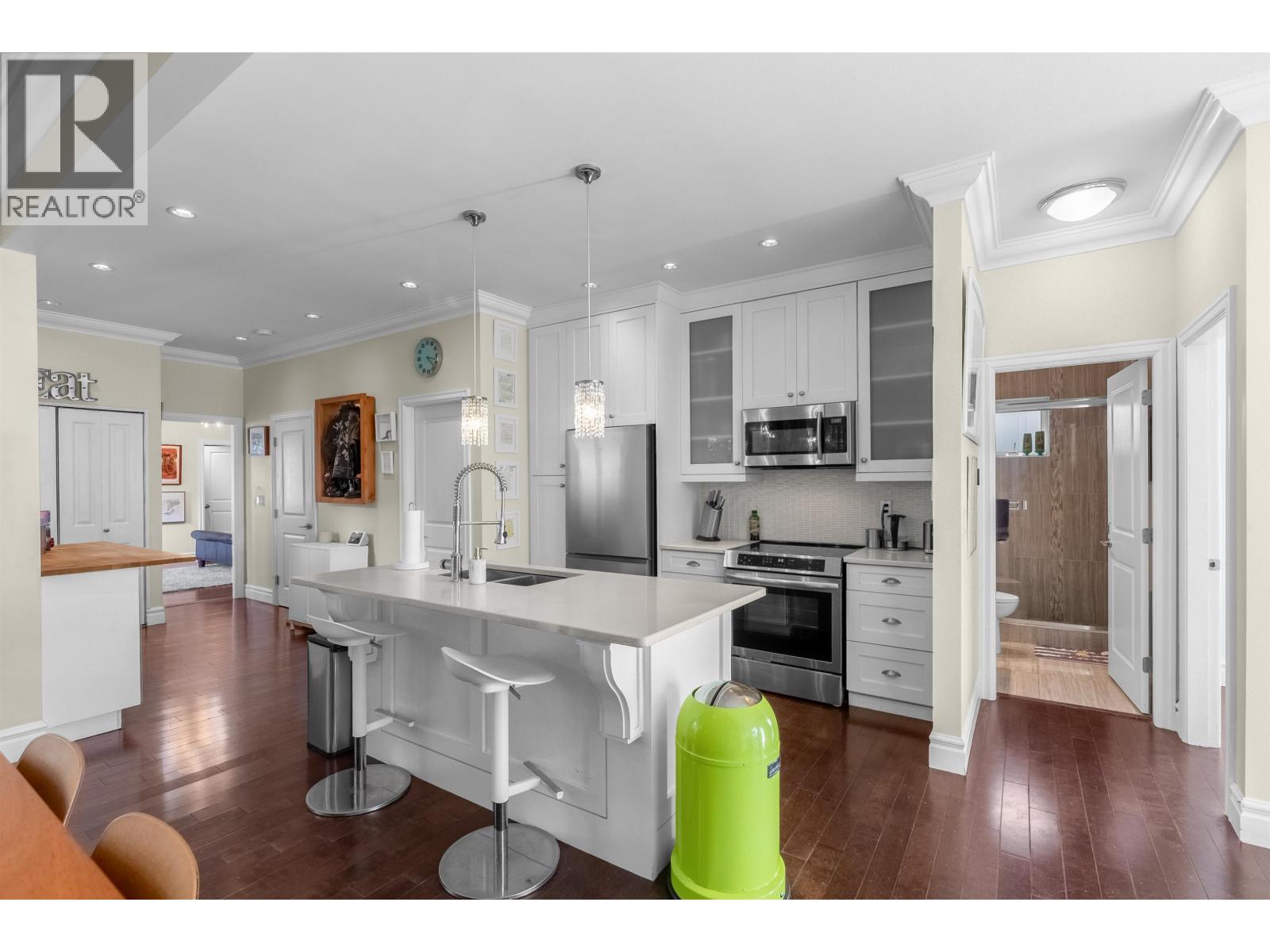 324 E 24th Street, North Vancouver, British Columbia  V7L 3E8 - Photo 4 - R3059574