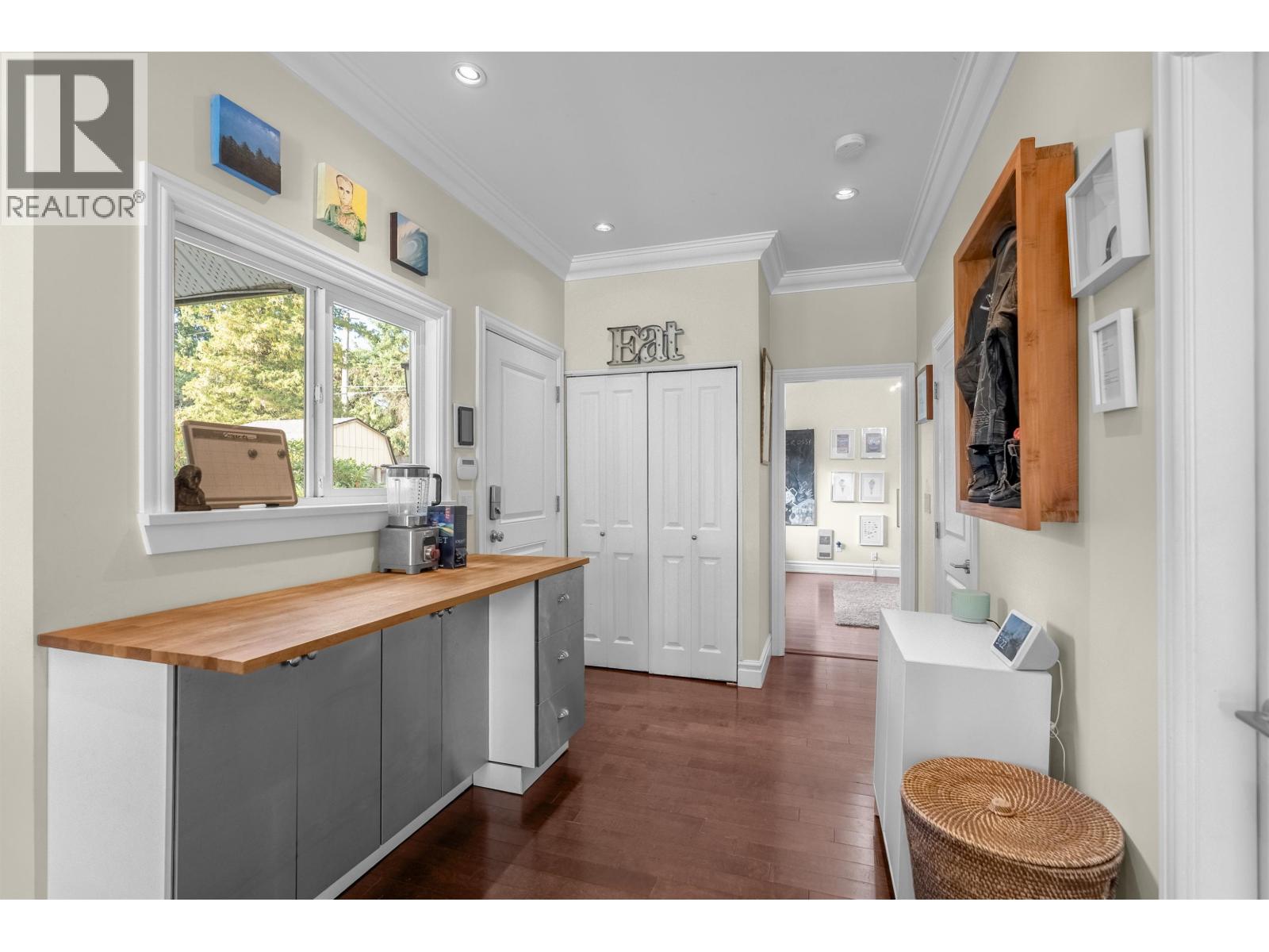 324 E 24th Street, North Vancouver, British Columbia  V7L 3E8 - Photo 6 - R3059574