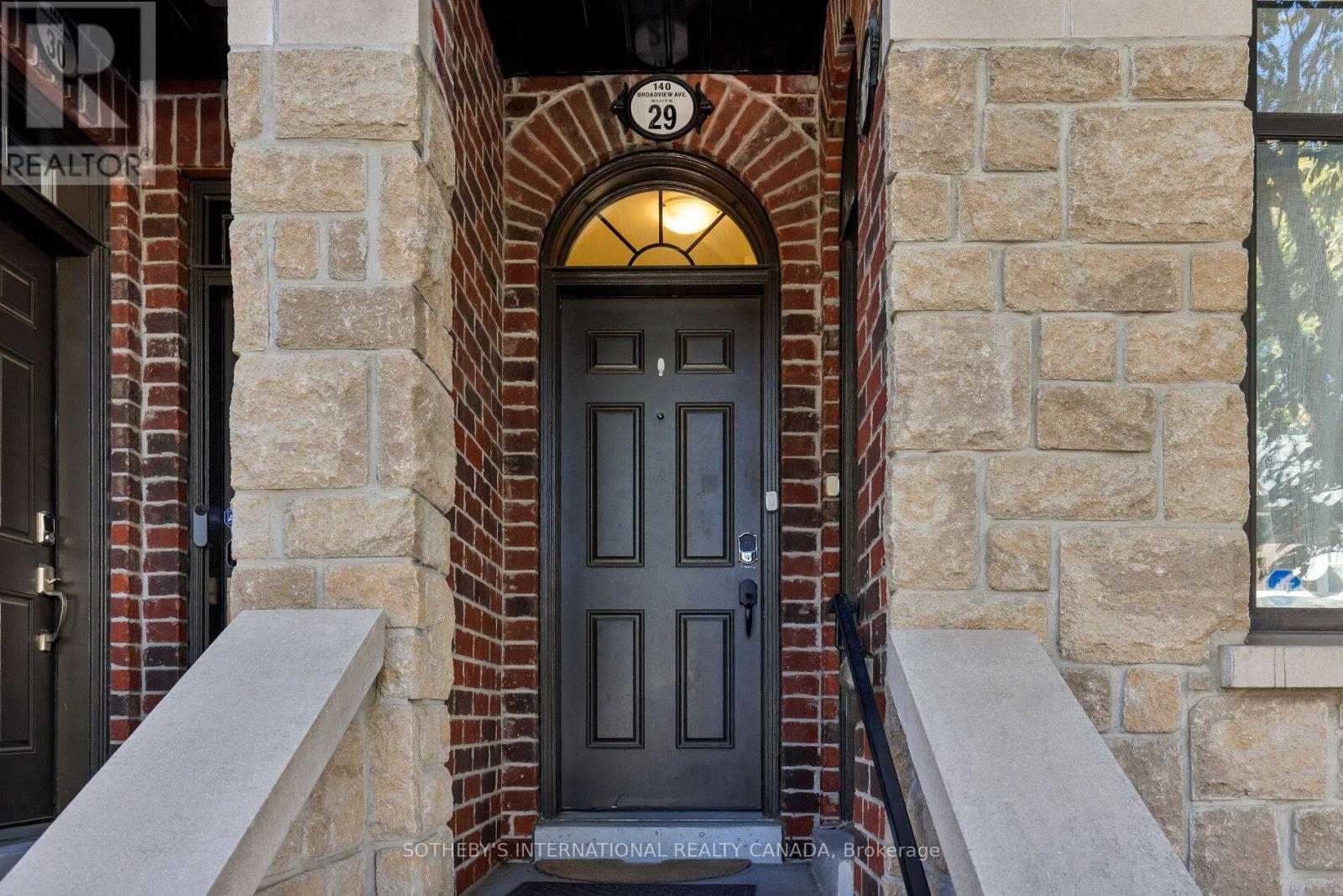 29 - 140 BROADVIEW AVENUE, Toronto, Ontario