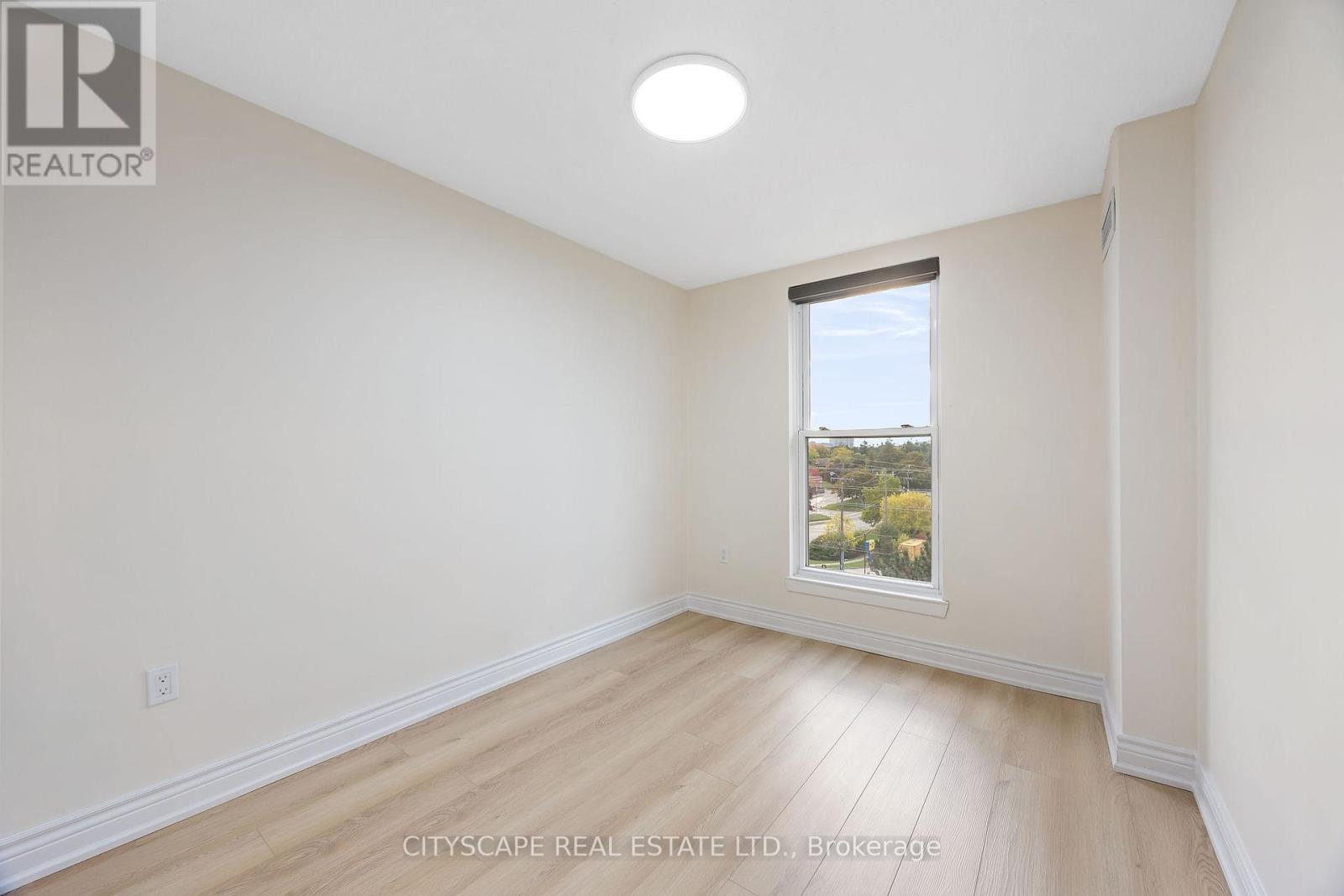 301 - 16 Elgin Street, Markham, Ontario  L3T 4T4 - Photo 15 - N12466977
